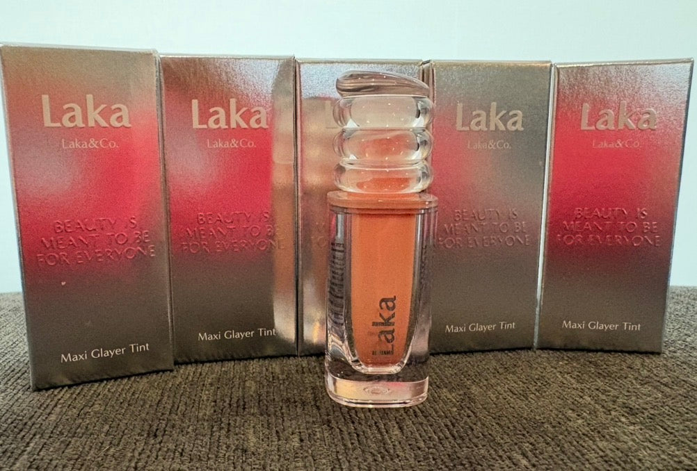 LAKA MAXI Glayer Tint 3.8g/0/13oz, Glass layer of Gloss, Ultra Glow & Vivid Layerable Pigments, High shine lip oil.
